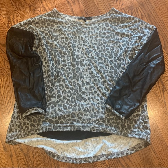 Generation Love leopard with faux leather sleeves - Picture 1 of 3